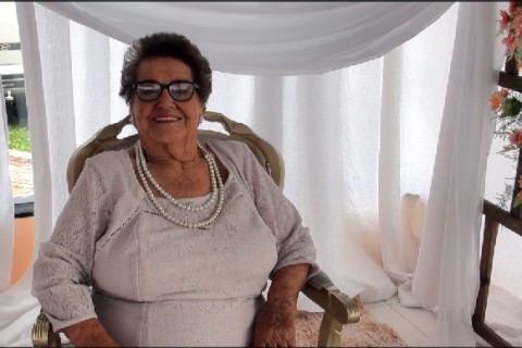 Grande amizade entre familiares e amigos de dona Nely Bohrer Behr, a qual festejou seus 90 anos de vitalidade