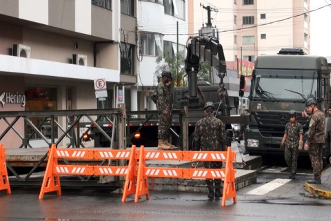Desfile de 7 de setembro nas cidades irmãs cancelado devido desfavoráveis condições climáticas