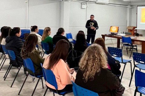 Mês Setembro Amarelo, muita reflexão sobre, precisa de ajuda? "O amor define a vida"