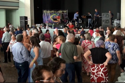 Grupo Renascer da Melhor Idade de Porto União, realiza seu vigésimo Baile da Primavera